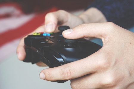 Jugar con el mando de Xbox One en PC mediante Bluetooth