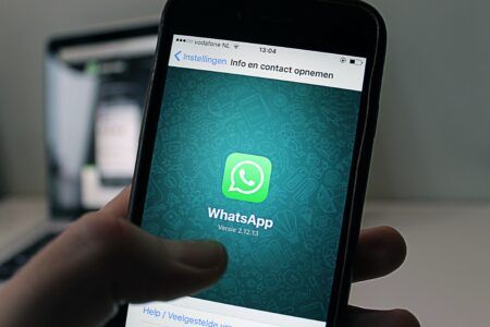poner contraseña a una sesión de WhatsApp Web